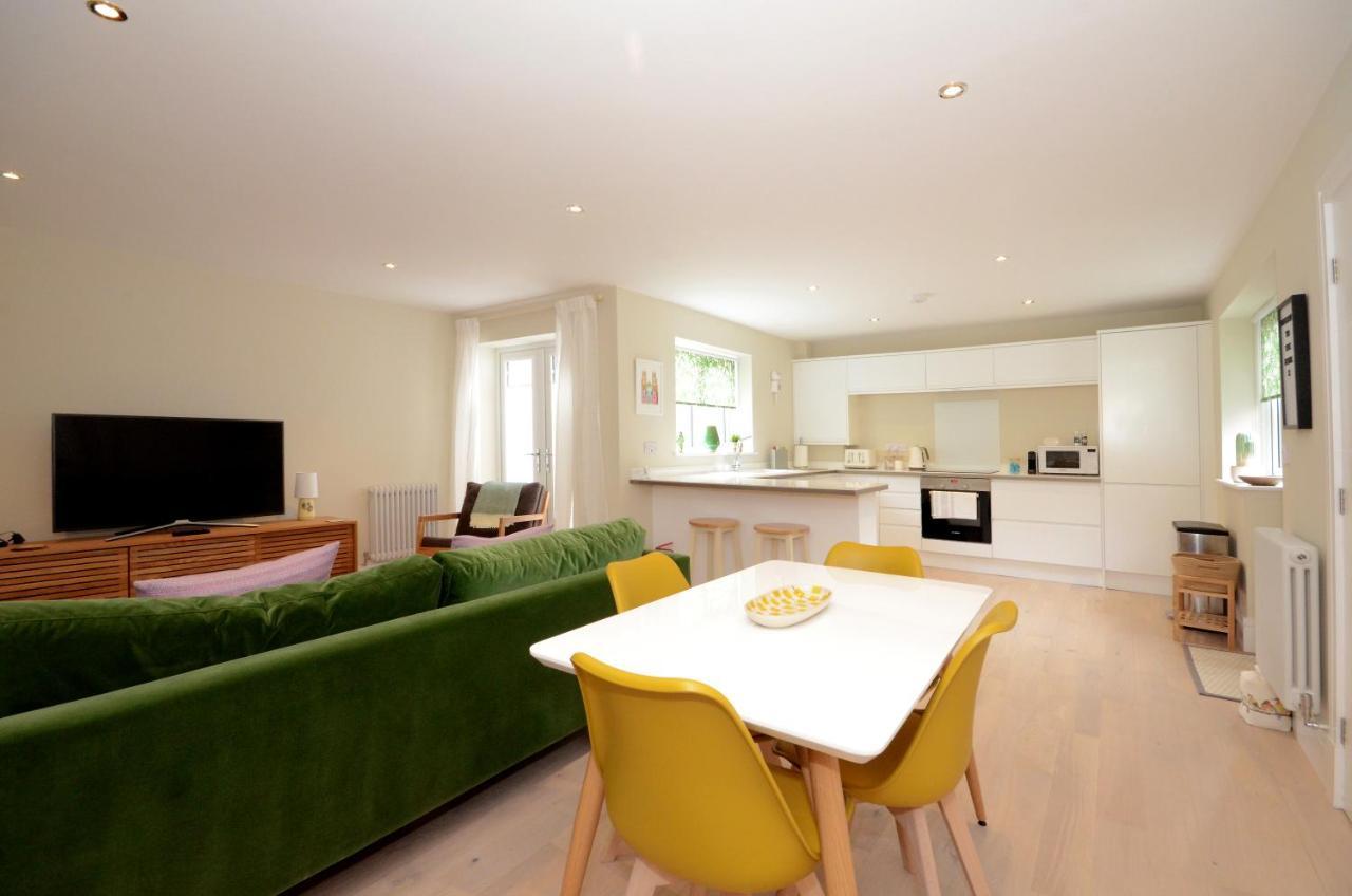 The Mews - 2 Bedroom Luxury, Spacious House With Free Parking York Exterior foto